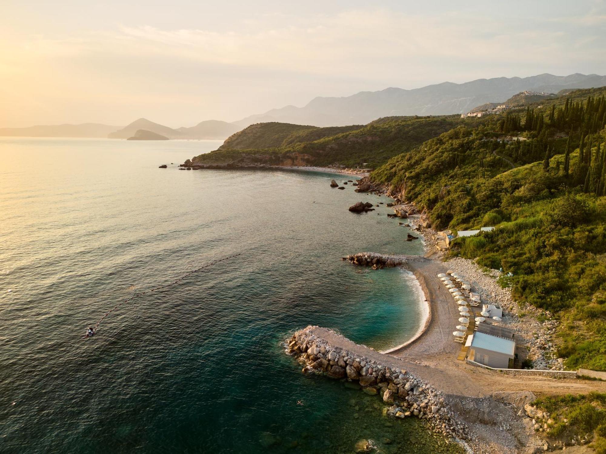 ĀNANTI Resort, Residences & Beach Club Sveti Stefan Exterior foto