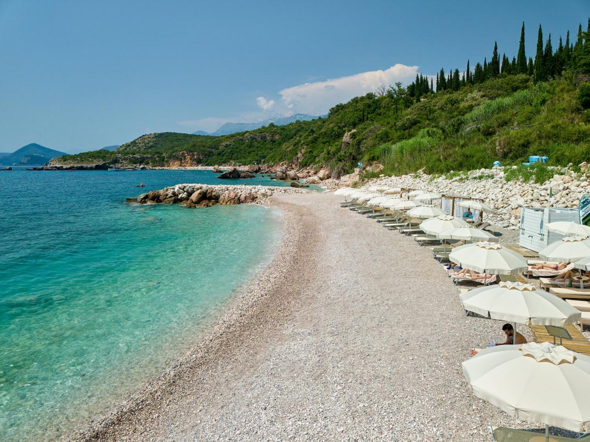 ĀNANTI Resort, Residences & Beach Club Sveti Stefan Exterior foto