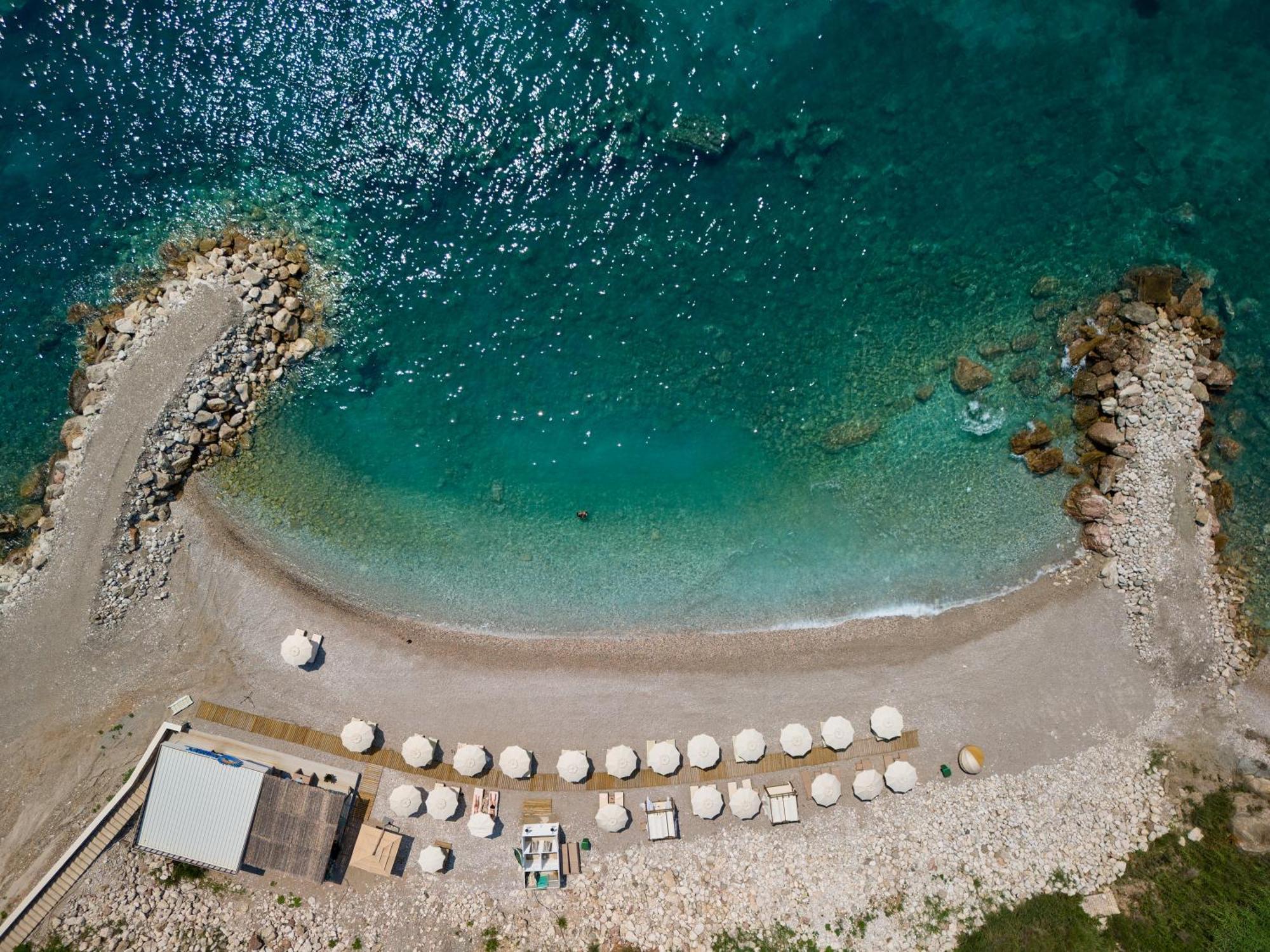 ĀNANTI Resort, Residences & Beach Club Sveti Stefan Exterior foto